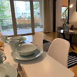 Apartament Modern 1br Flat In Heart Of With Parking Warszawa