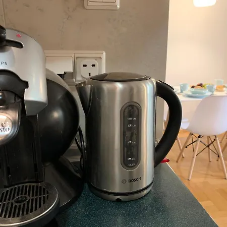Modern 1br Flat In Heart Of With Parking Apartament *