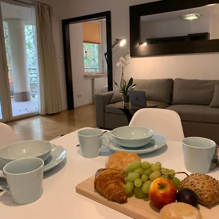Lejlighed Modern 1br Flat In Heart Of With Parking Warszawa