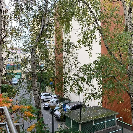 Modern 1br Flat In Heart Of With Parking Apartament Warszawa